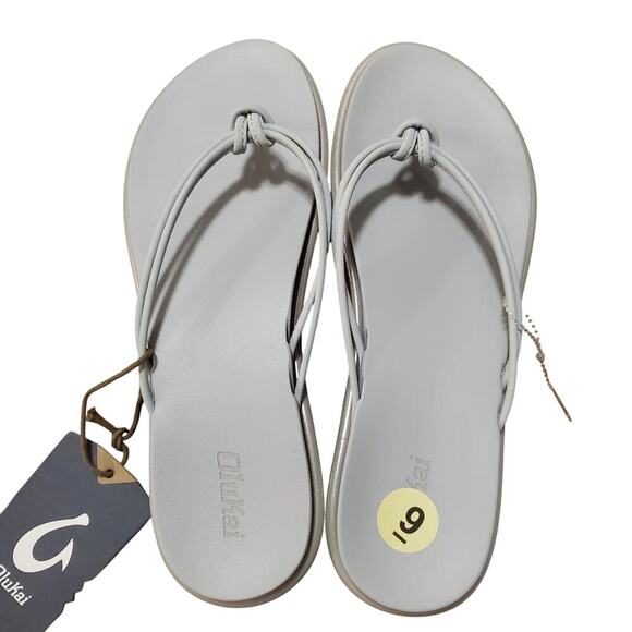 Women's OluKai 'Aka Sandal Iridescent Vapor Size 9 New With Tag Beach Casual - Picture 1 of 8